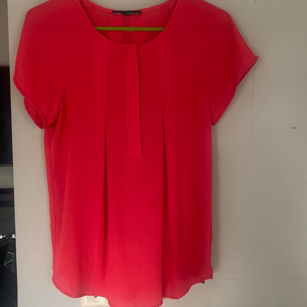 💥 RO & DE Red Blouse size Small with front pleats